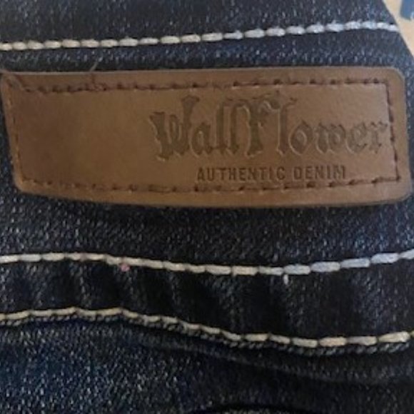 WALLFLOWER JEANS - Picture 4 of 5